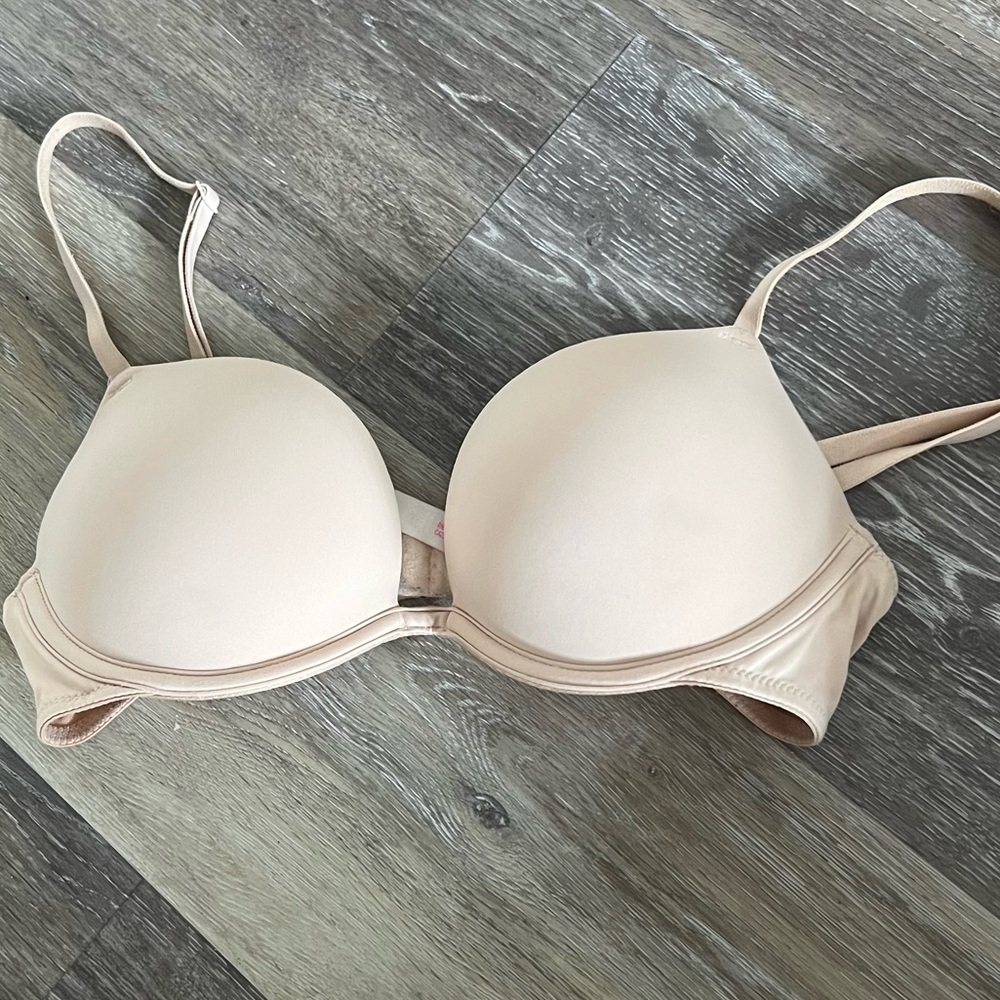 Victoria’s Secret add 2 cup push-up bra in nude